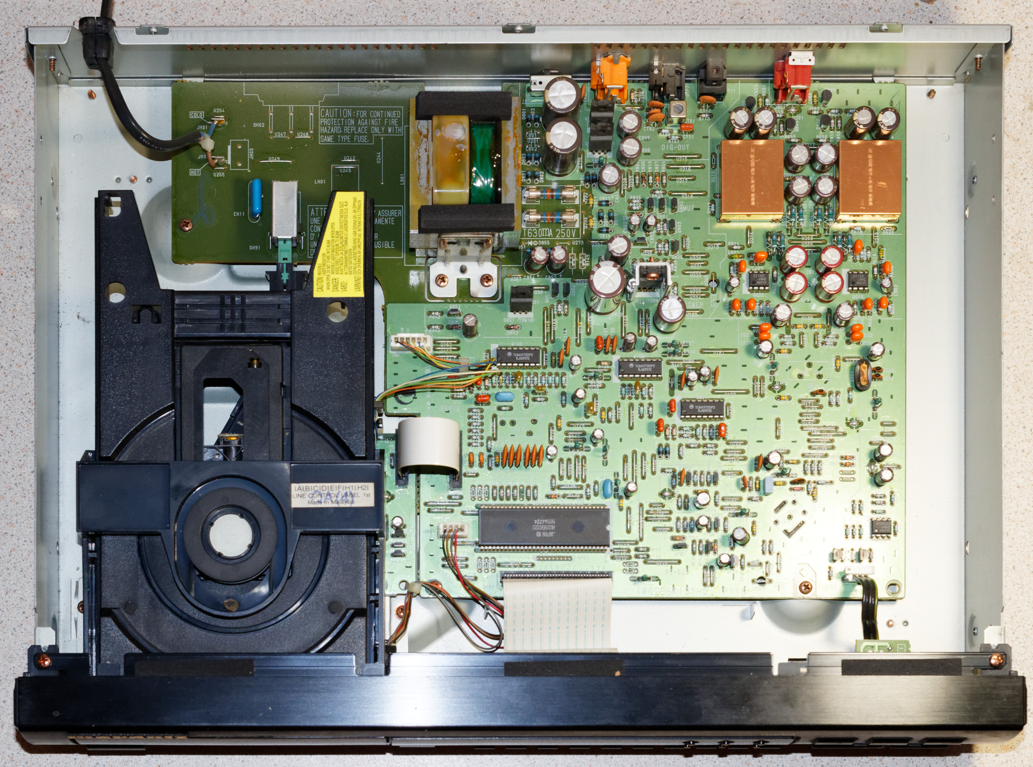 Marantz CD-63SE — Wikimedia Commons